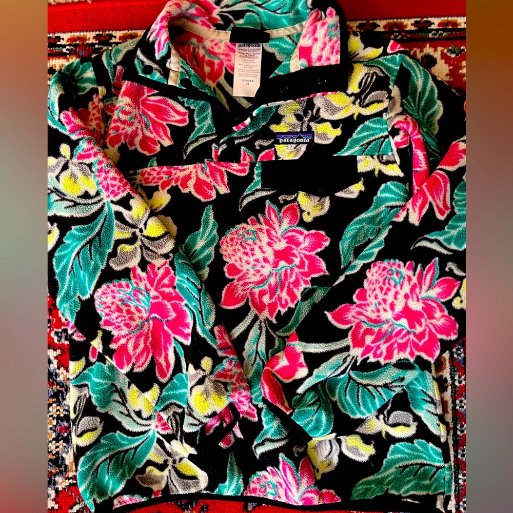 RARE Patagonia Synchilla floral fleece